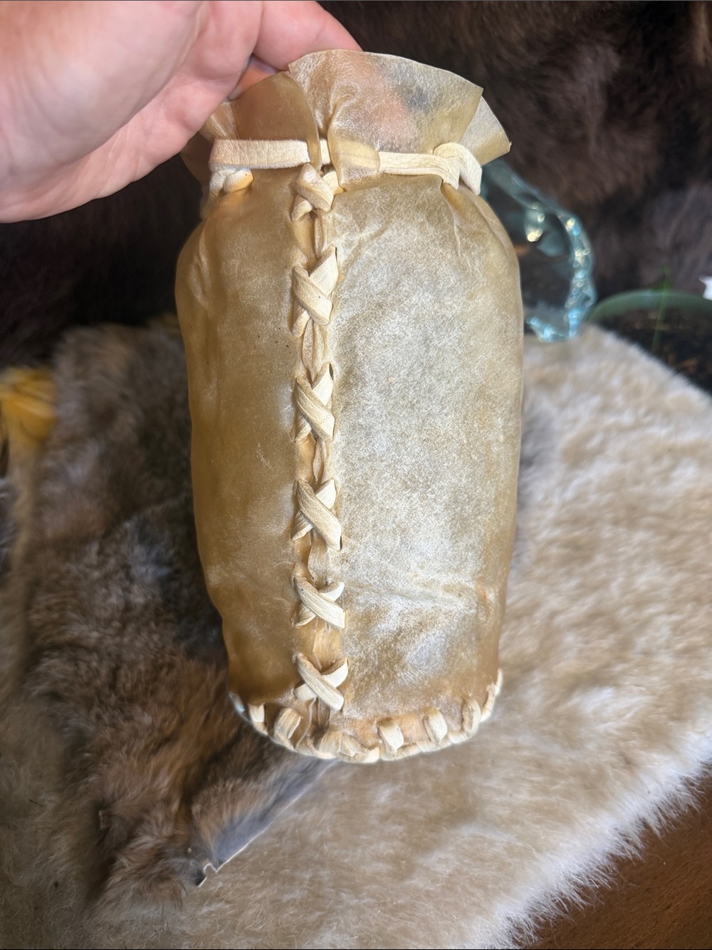Handmade rawhide Drawstring Vase  (875) - Picture 4 of 5